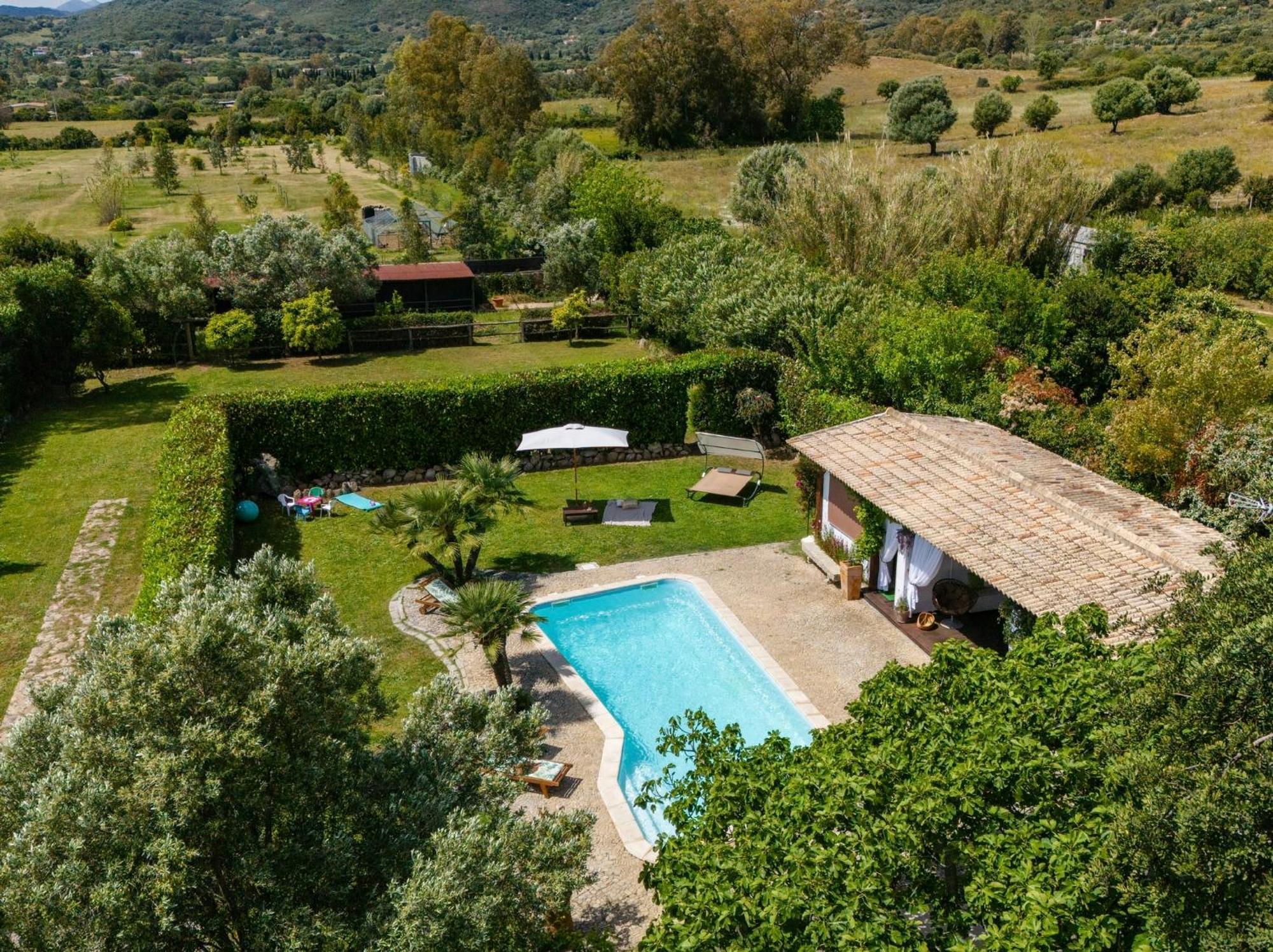 Villa Niloan Olbia Exterior photo